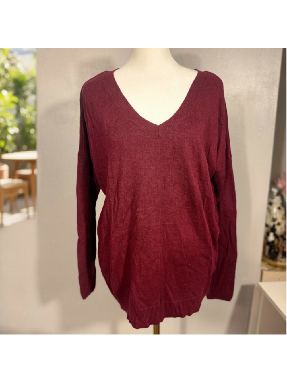 Size L American Eagle Outfitters Burgundy Lightweight V-Neck Sweater Cotton
